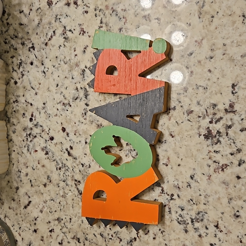 ROAR Dinosaur Sign. Multi Color